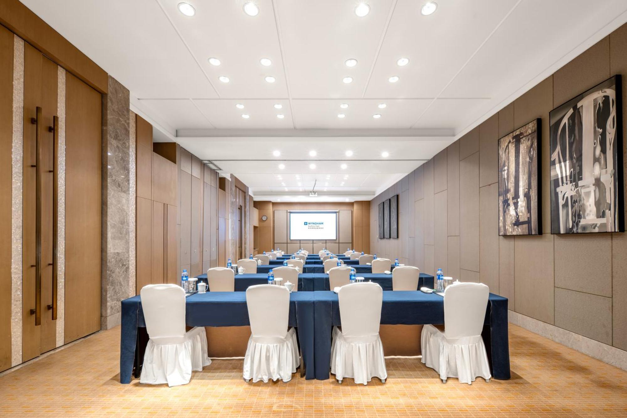 Wyndam Xuzhou East Hotel Exterior foto