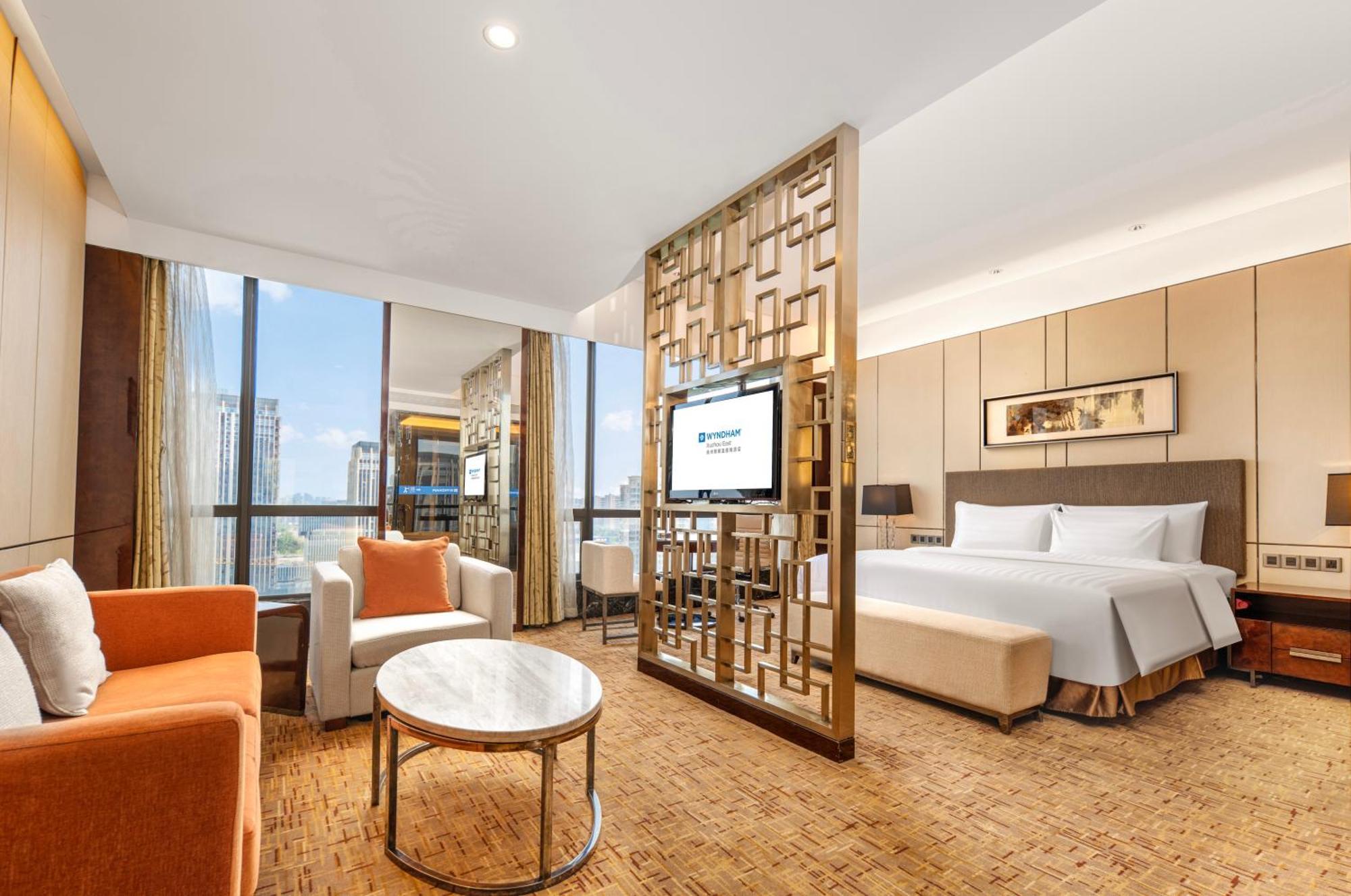 Wyndam Xuzhou East Hotel Exterior foto