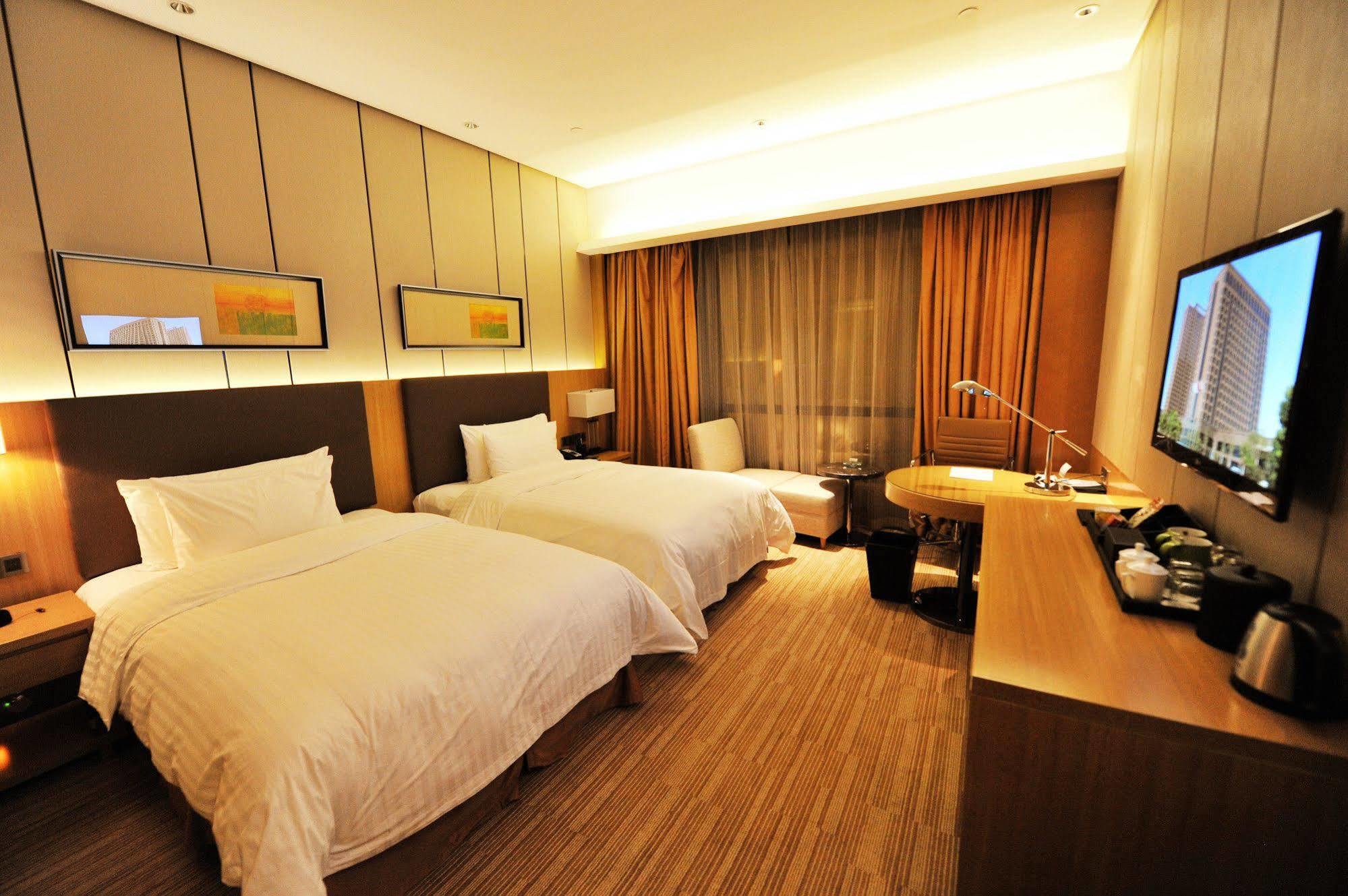 Wyndam Xuzhou East Hotel Exterior foto