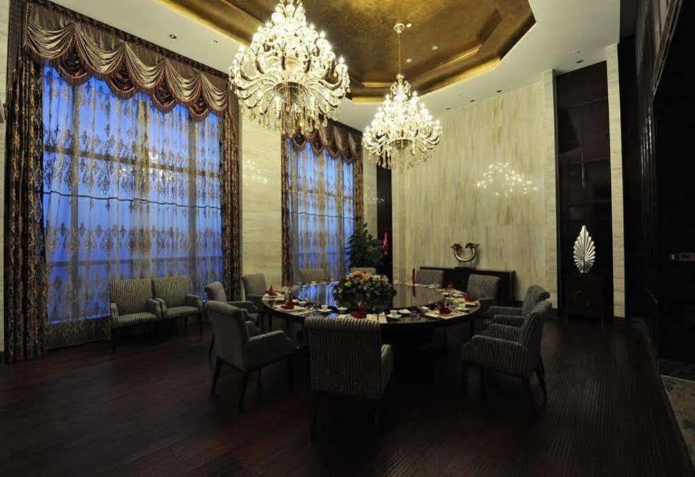 Wyndam Xuzhou East Hotel Exterior foto